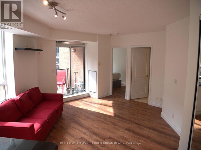 Photo du bâtiment - 20 Collier St