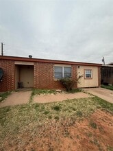 Building Photo - 2402 Shotgun N