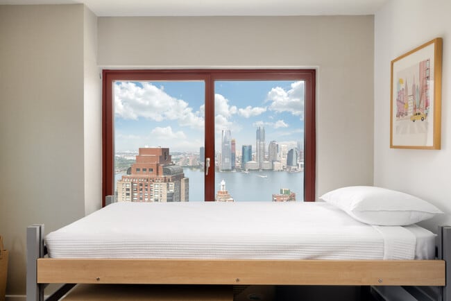 Photo - FOUND Study Financial District Apartments