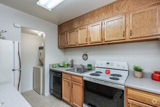 Interior Photo - Hidenwood - Hiden Place Apartments Interior Photo - Hidenwood - Hiden Place Apartments