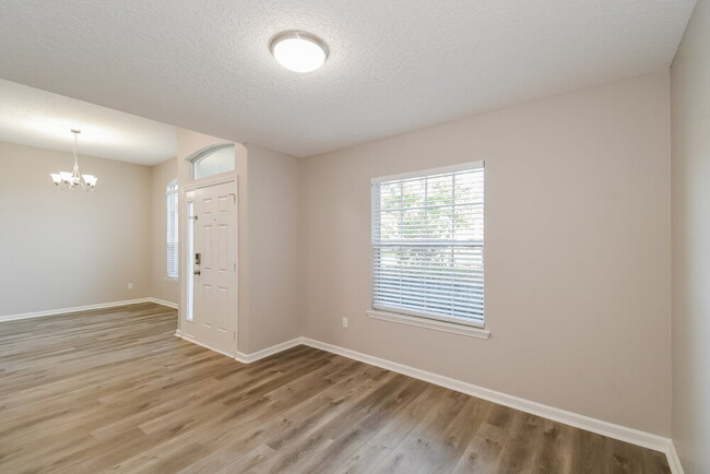 Building Photo - 96017 Waterway Ct