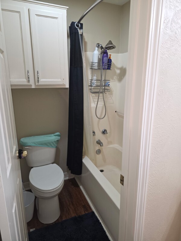 Foto del edificio - 712 Yorktown Ct