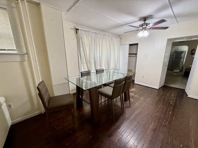 Foto del edificio - 834 Chambers St