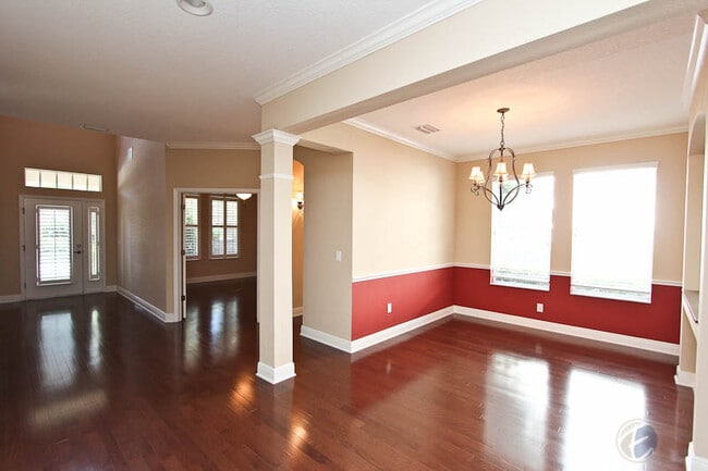Building Photo - 5807 Parkset Dr