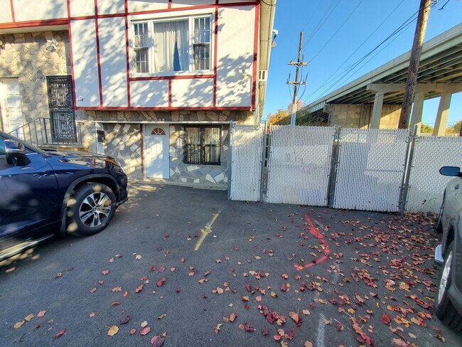 Foto del edificio - 274 Wayne St