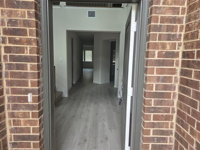 Building Photo - 6973 Cothrum Ln