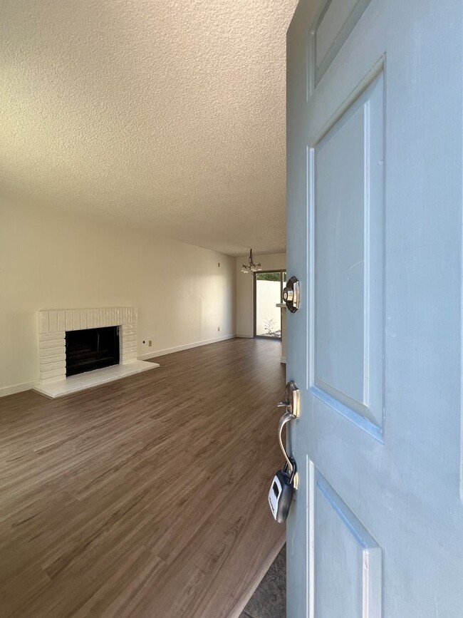Foto del edificio - Two Bedroom Napa Condo