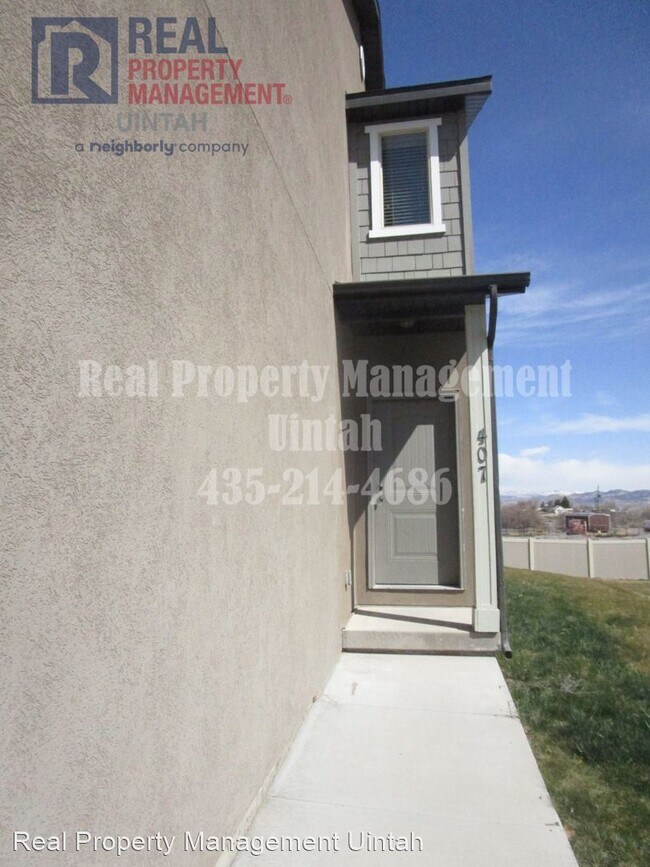 Foto del edificio - 3 br, 2.5 bath House - 407 E Gray Fox Lane