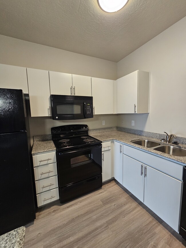 Lotus Apartments - Apartments in Salt Lake City, UT | Apartments.com