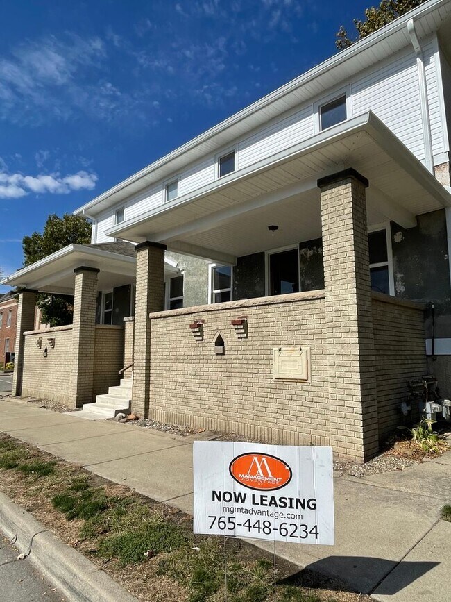 Foto del edificio - 802-804 Ferry-N BEERY