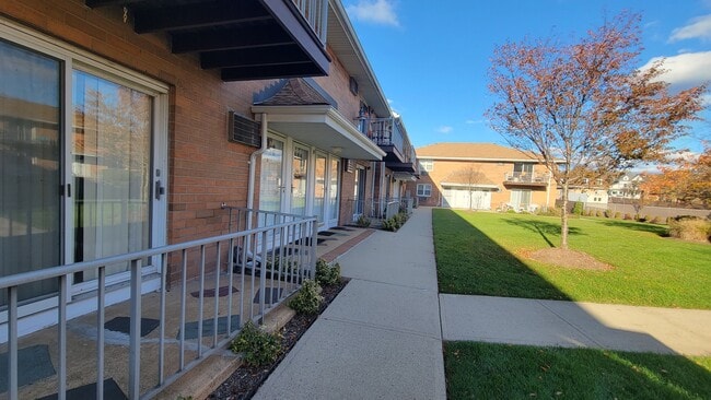 Photo - 15 Cottage St Apartment