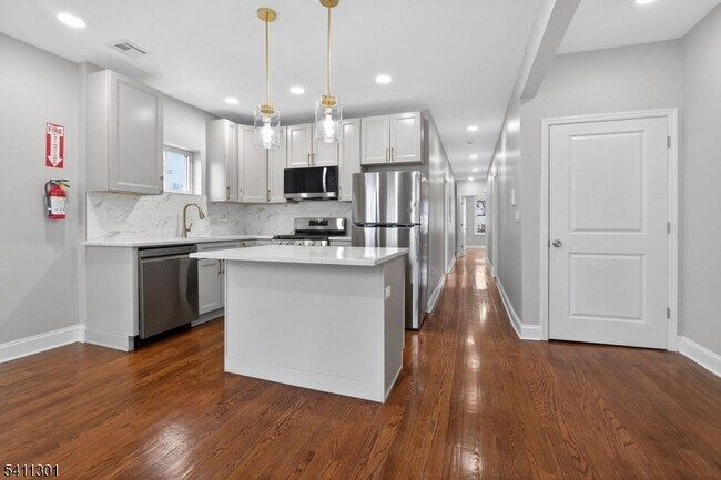 Foto del edificio - 579 S 12th St