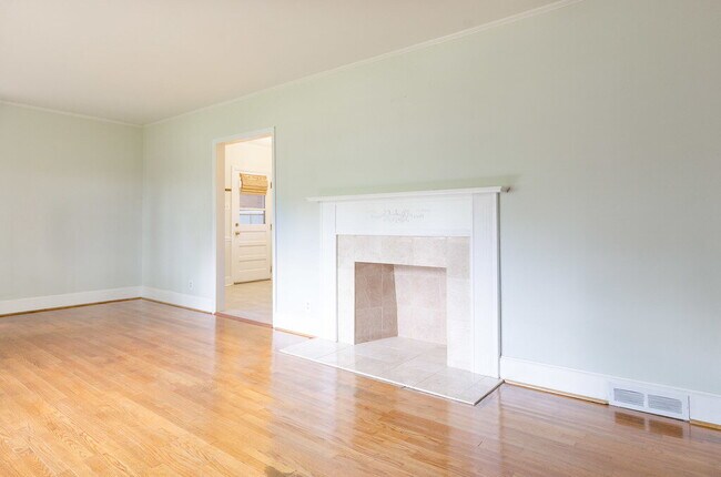 Foto del edificio - 827 Glendora Dr