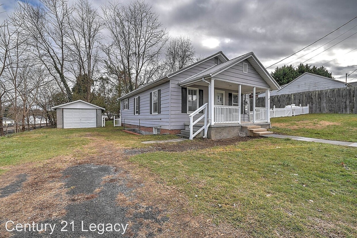 249 Carter St, Bluff City, TN 37618 - House Rental in Bluff City, TN ...