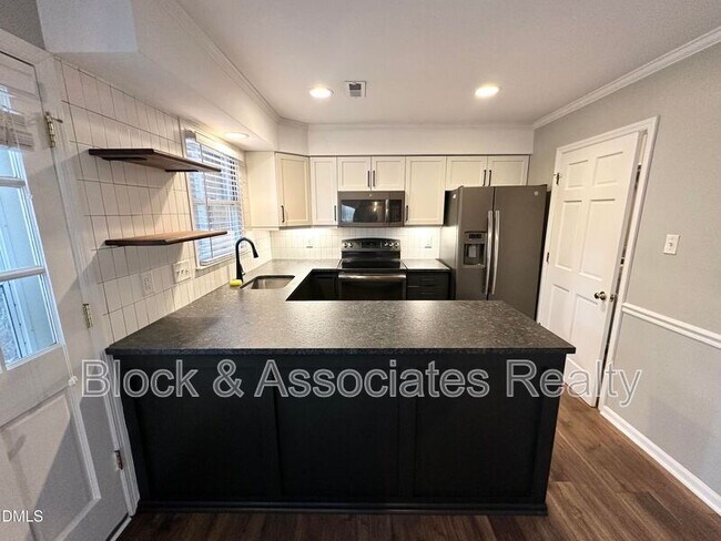 Foto del edificio - 5649 Hamstead Crossing