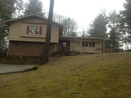 Building Photo - 30 Ferenvilla Dr