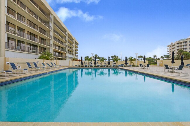 Foto del edificio - 1300 Jimmy Buffett Mem Hwy
