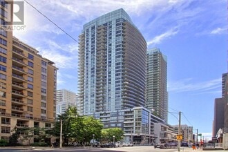 Building Photo - 98 Lillian St