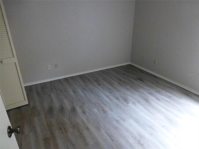 Foto del edificio - 2822 Whitehall Dr