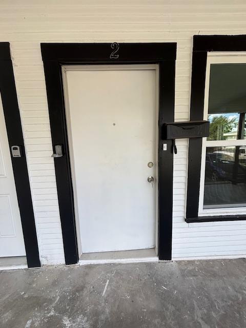 Building Photo - 818 NW 16th St