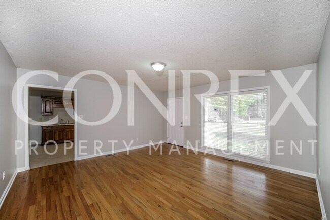 Foto del edificio - Desirable 3 Bedroom on a Quiet Cul-de-sac!
