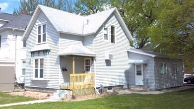 Building Photo - 1000 W Oakland Ave