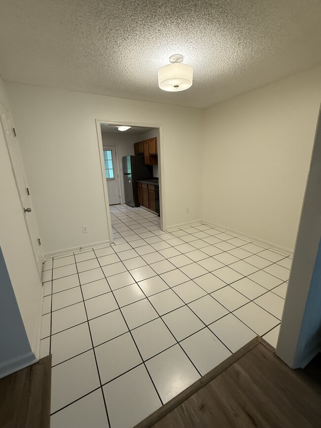 Building Photo - 4067 Coopers Hill Dr SE