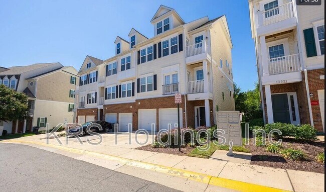 Foto del edificio - 13917 Hollow Wind Way