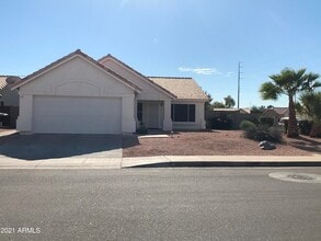 Building Photo - 381 E Bart Dr
