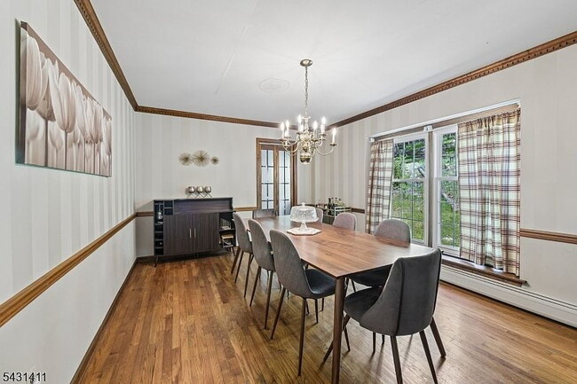 Building Photo - Single Family Home For Rent
