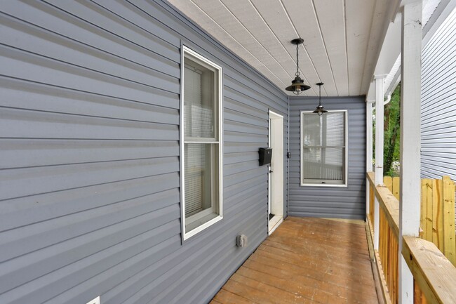 Photo - 619 E 35th Street House