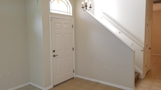 Foto del edificio - 2533 Stanhope Dr