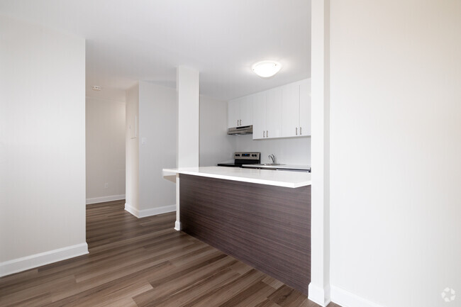 2BR,1BA-750 SF - Rue Mistral