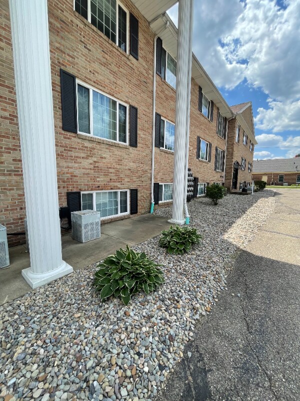 Foto principal - 1101 W Maple St