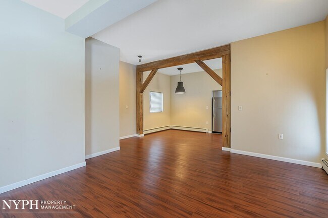 Foto del edificio - 5113 Cedarvale Rd