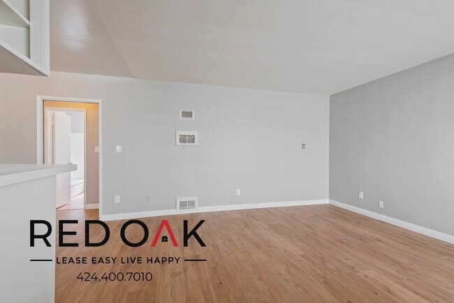 Foto del edificio - 320 S Sherbourne Dr