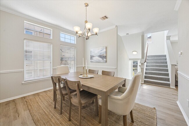 Foto del edificio - 3319 Leading Point Dr