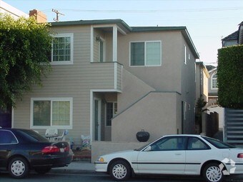 Primary Photo - 1129 W Balboa Blvd