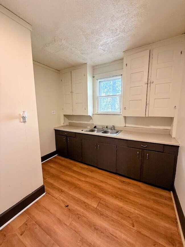 Foto del edificio - 2048 2nd St NE