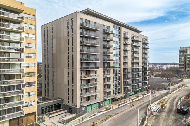Building Photo - The Duchess
