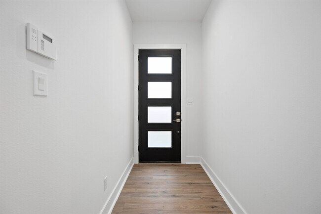 Foto del edificio - 3504 Caplin St