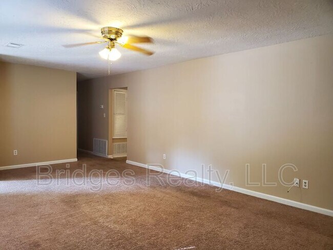 Building Photo - 3861 Boulder Creek Rd