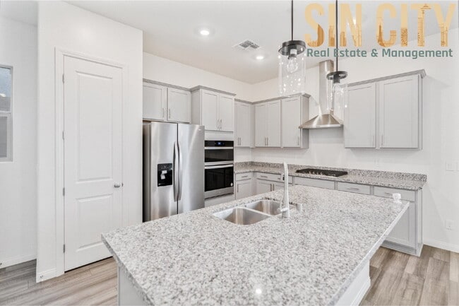 Foto del edificio - 11828 Black Canary Ave