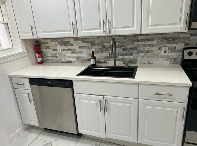 Foto del edificio - 1918 N 6th St