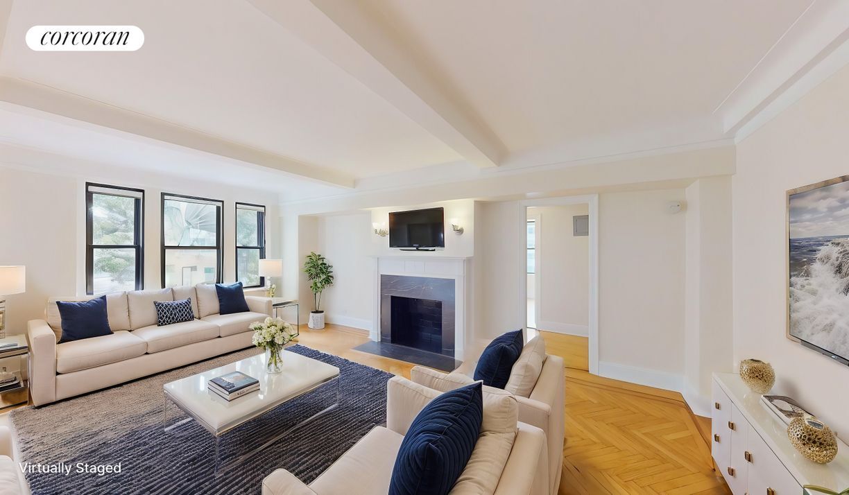 210 E 68th St, New York, NY 10065 Room for Rent in New York, NY