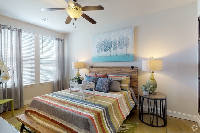 1BR, 1BA - 819 SF - SeaPath on 67th