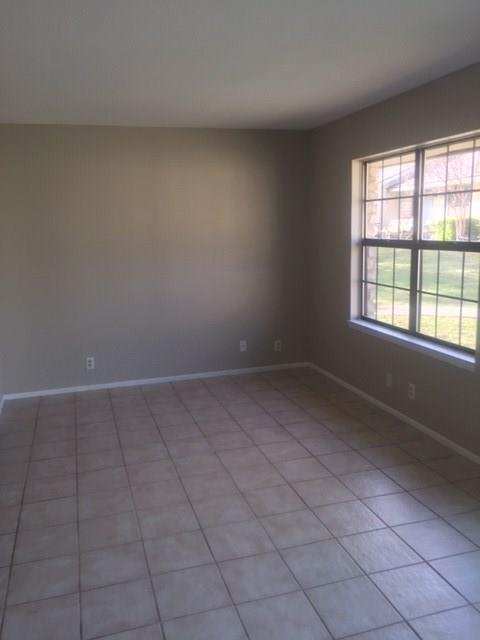 Foto del edificio - 21013 Highland Lake Dr