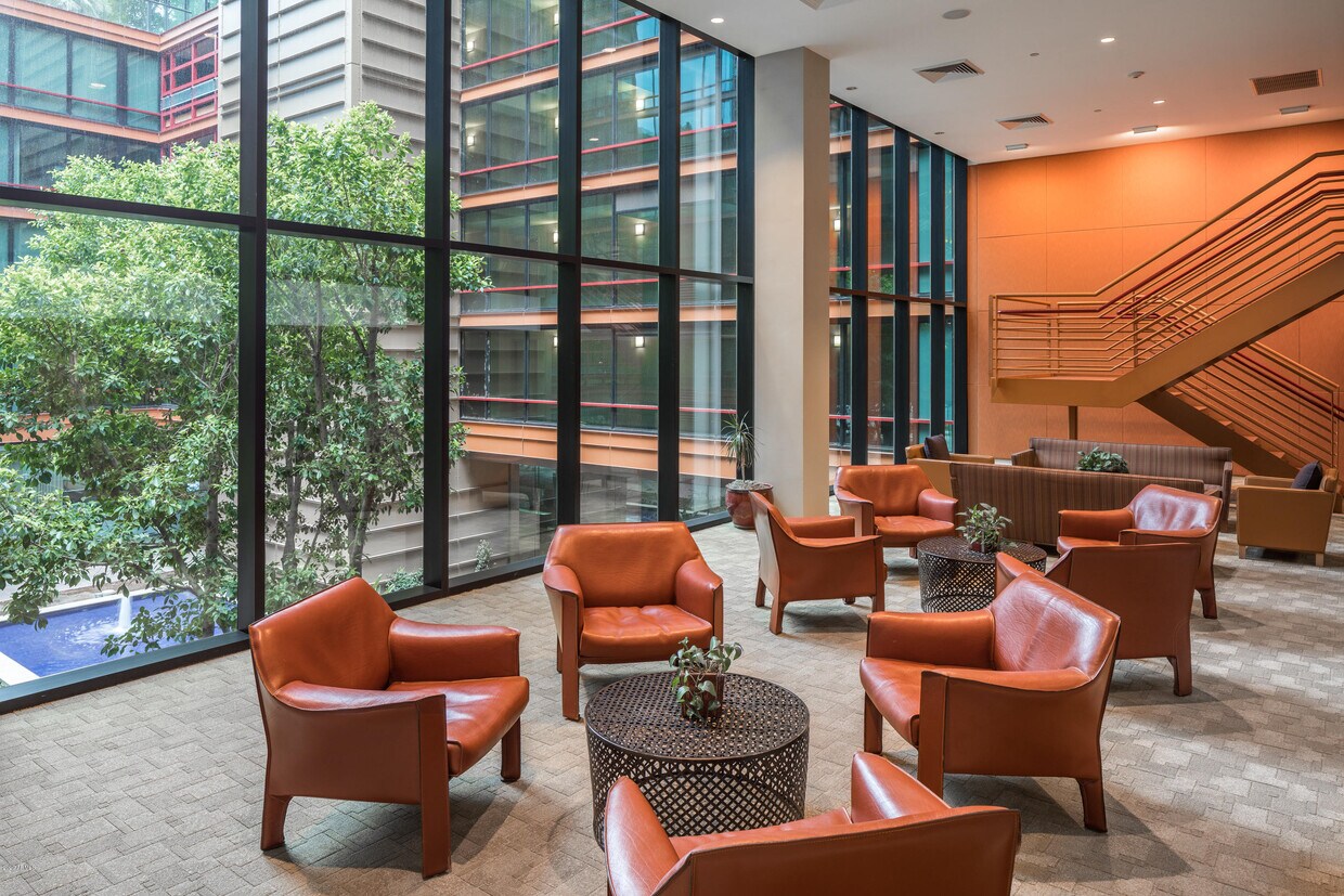 Foto principal - 4808 N 24th St