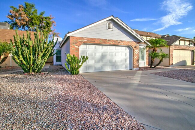 Building Photo - 1224 W Boxelder Cir