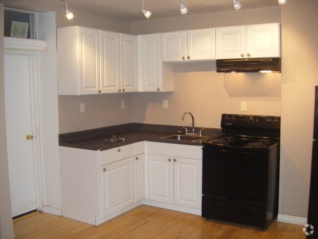 Building Photo - 3705 Belair Rd